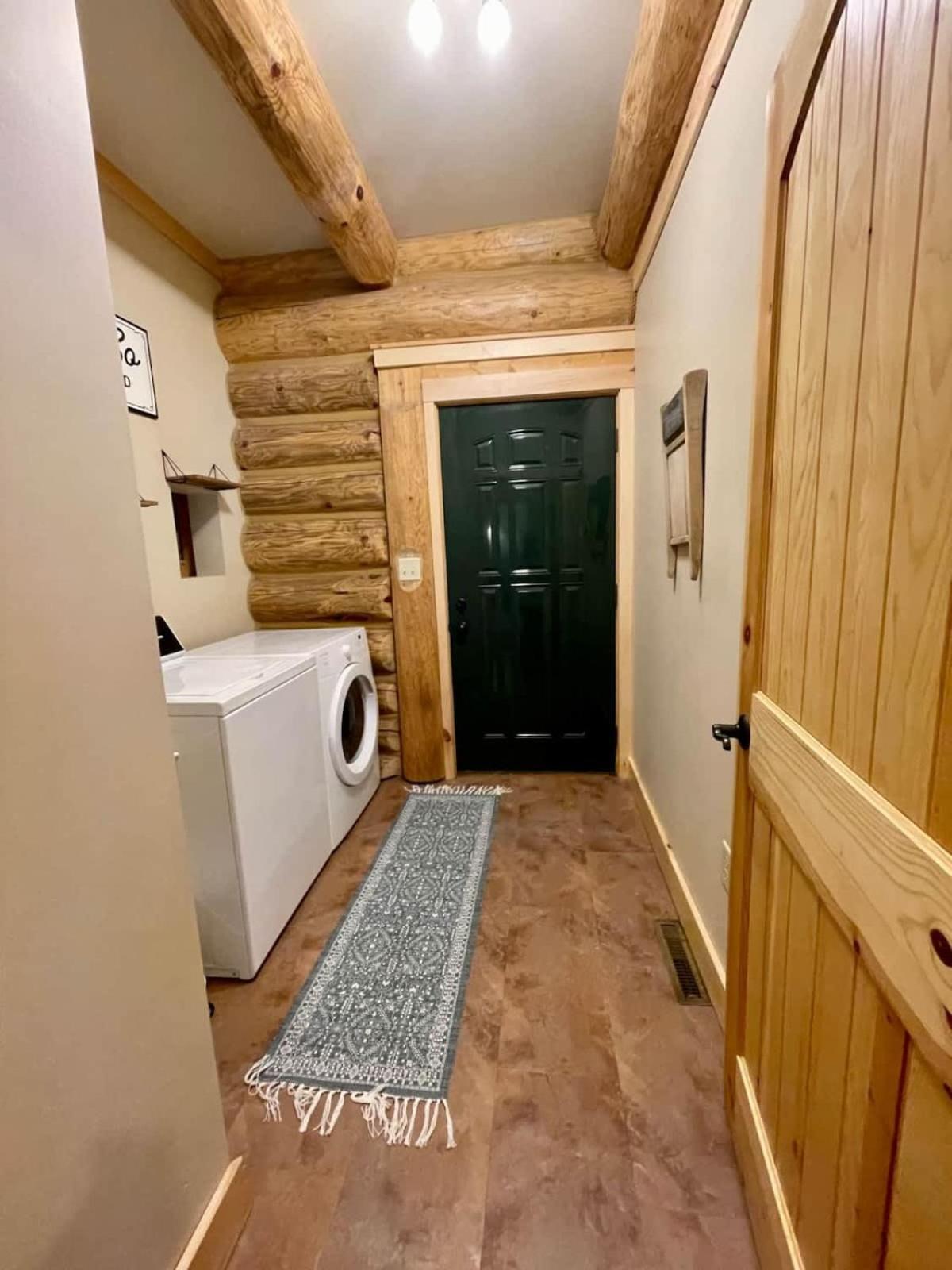 Stunning Log Cabin Getaway At The Hannu Haus 아이언우드 외부 사진