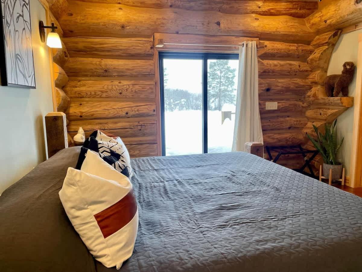 Stunning Log Cabin Getaway At The Hannu Haus 아이언우드 외부 사진