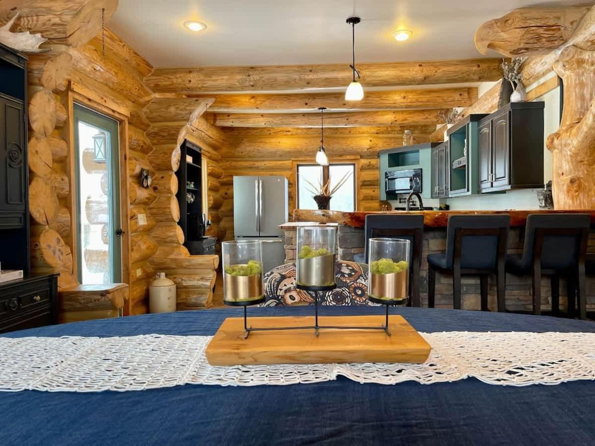Stunning Log Cabin Getaway At The Hannu Haus 아이언우드 외부 사진
